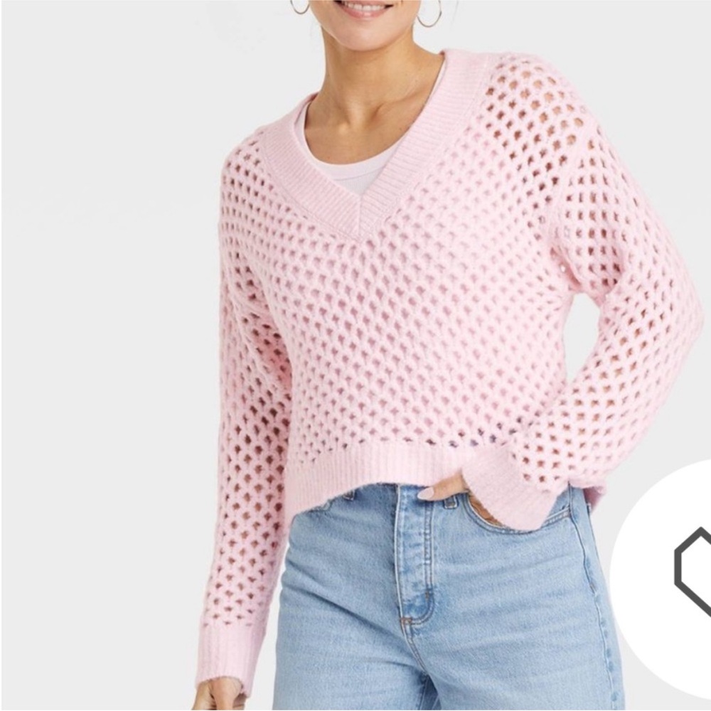 NWT Universal Thread v neck crochet sweater